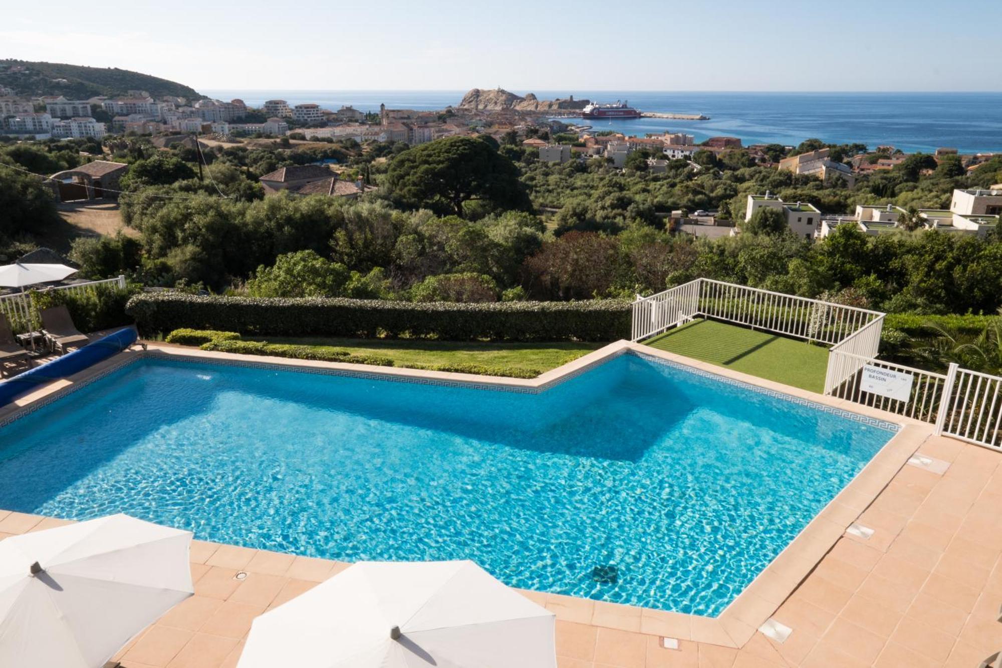 Hotel Funtana Marina L'Ile-Rousse  Bagian luar foto
