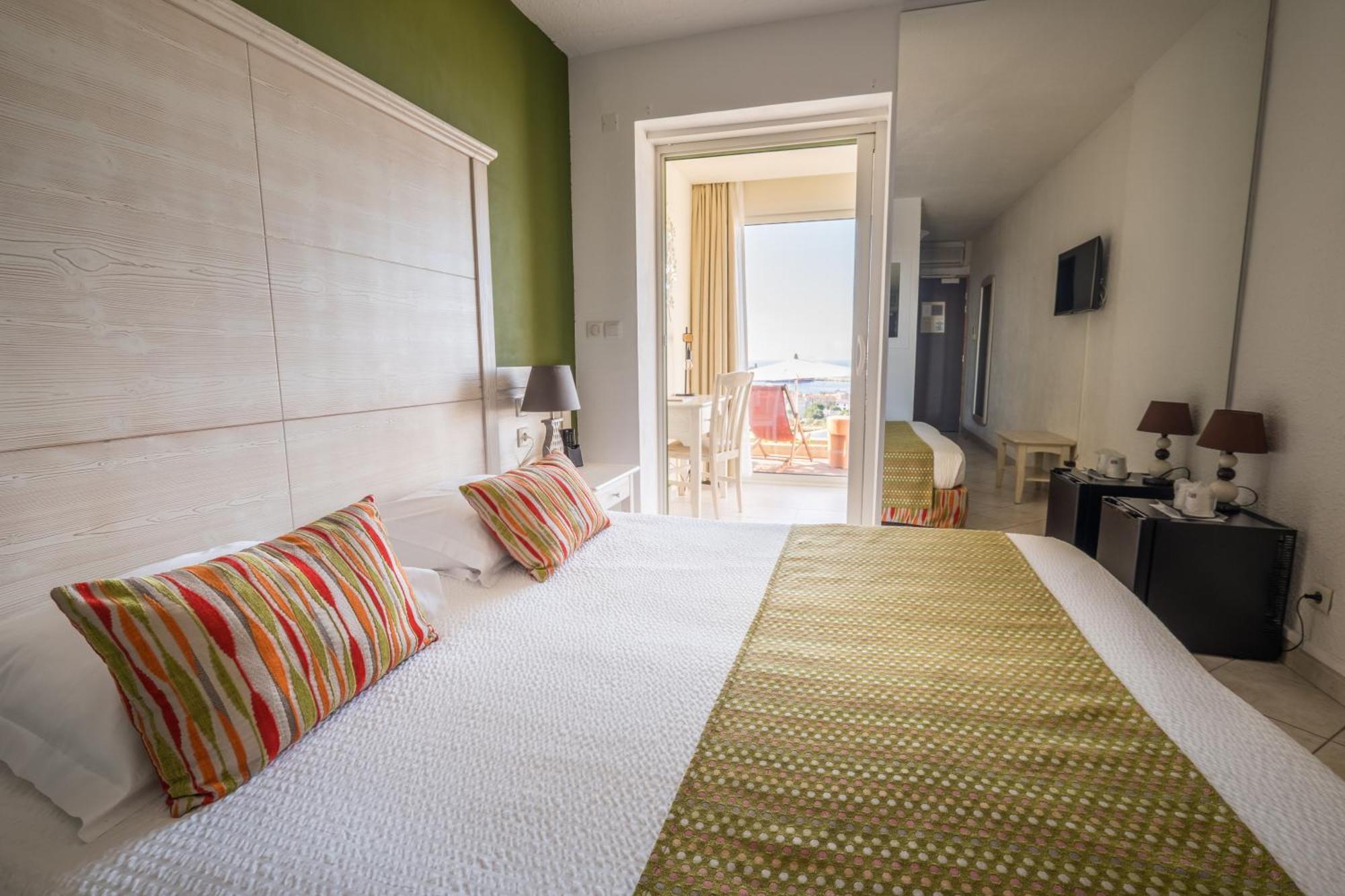 Hotel Funtana Marina L'Ile-Rousse  Bagian luar foto